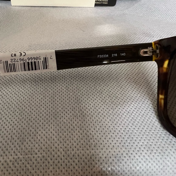 Fendi authentic sunglasses - Picture 5 of 5